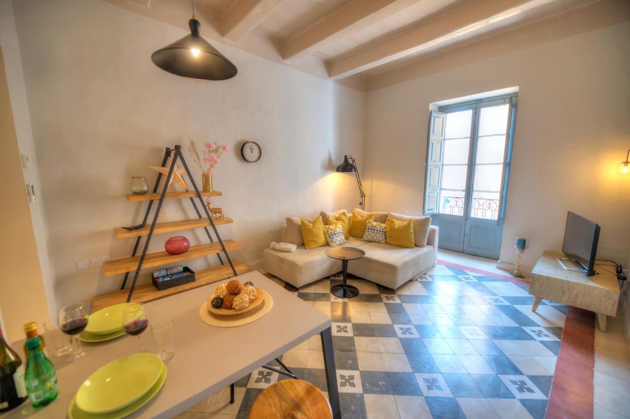 Charming & Traditional Flat In City Center Esch1-2 La Valeta Exterior foto