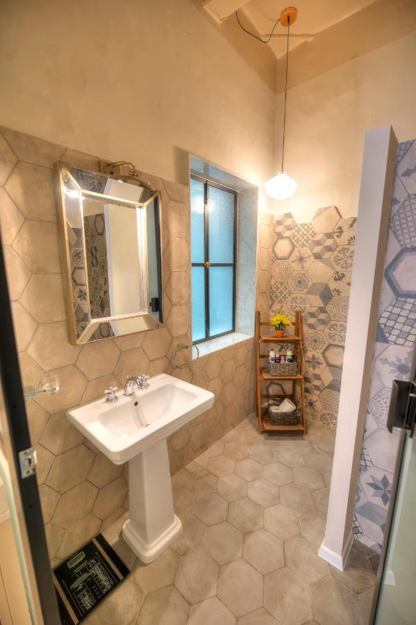Charming & Traditional Flat In City Center Esch1-2 La Valeta Exterior foto